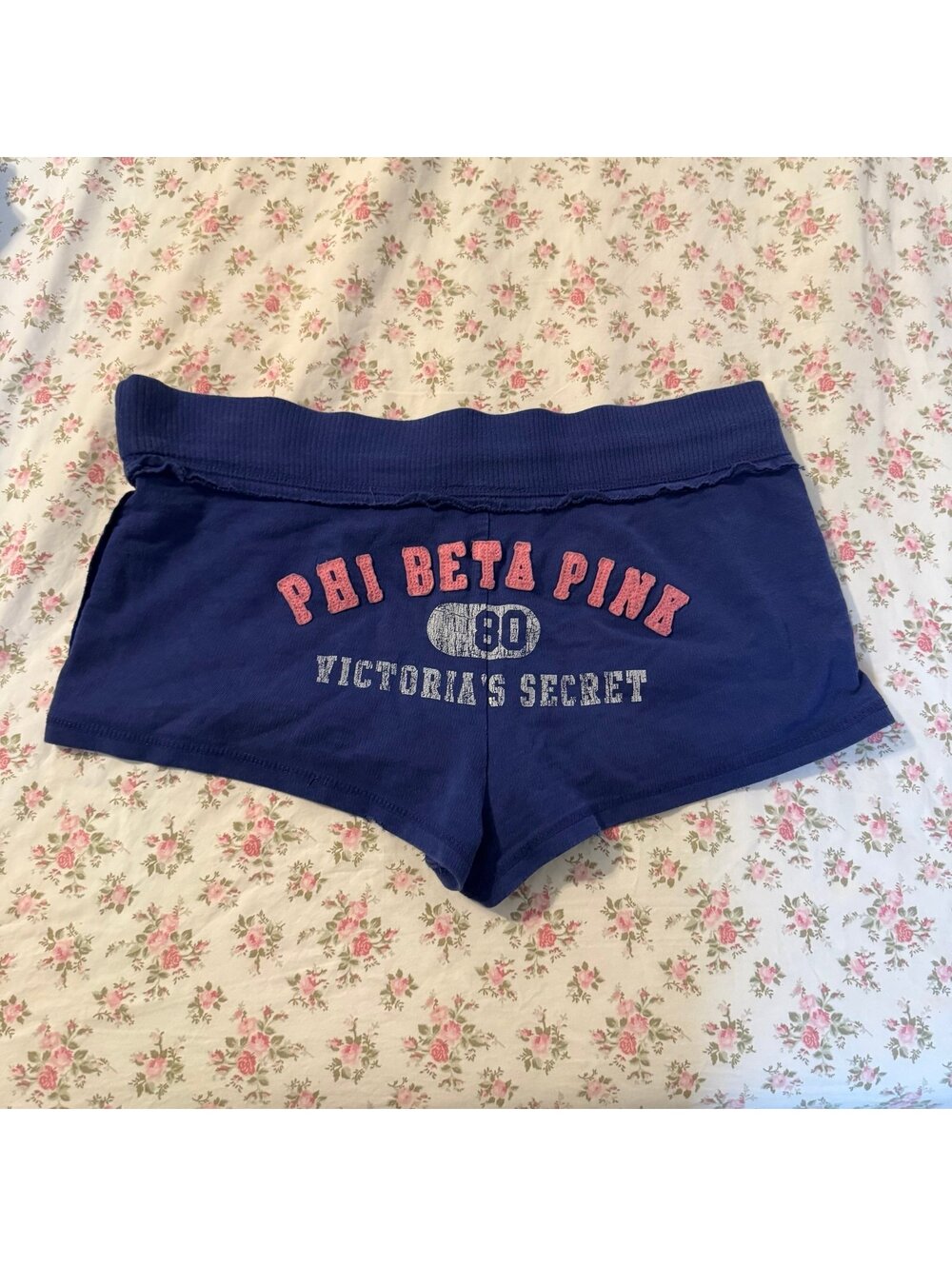 Y2K PINK Victoria’s Secret Shorts [COPY] - Picture 4 of 5